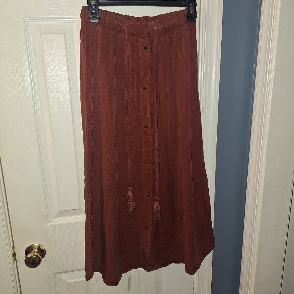 Chic Terracotta Midi Skirt